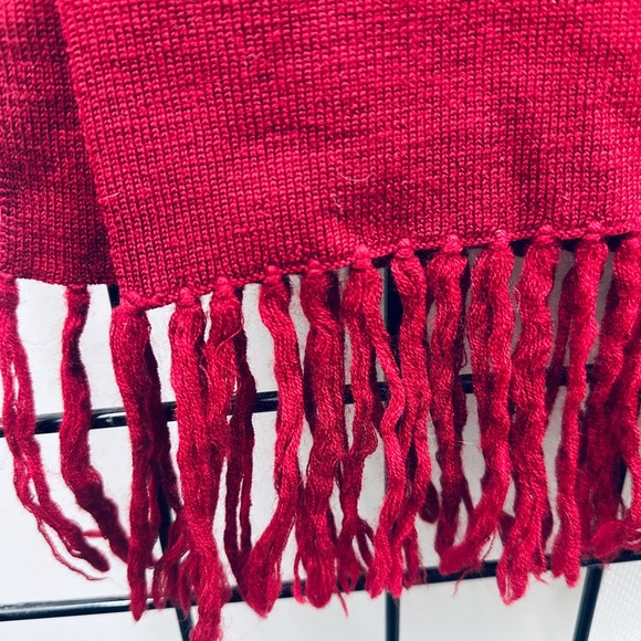 Cherry Red Pure New Wool Shawl - Picture 4 of 7